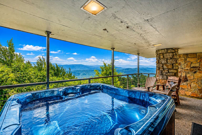 32_main_house_hot_tub_view