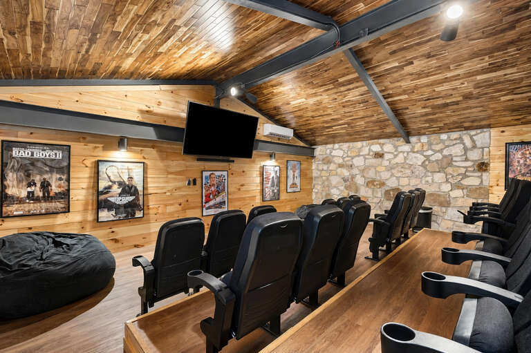 29_theater_media_room_01