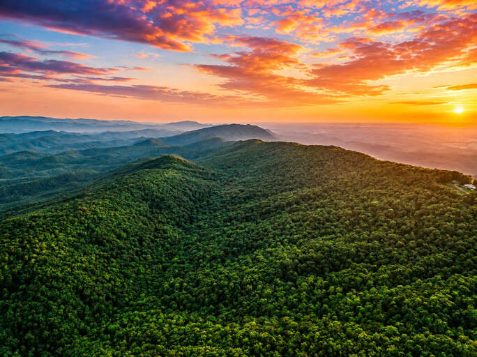 84_drone_mountains