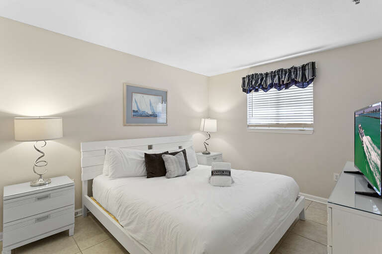 23-Windancer-302-Primary-Bedroom 23-Windancer-302-Primary-Bedroom
