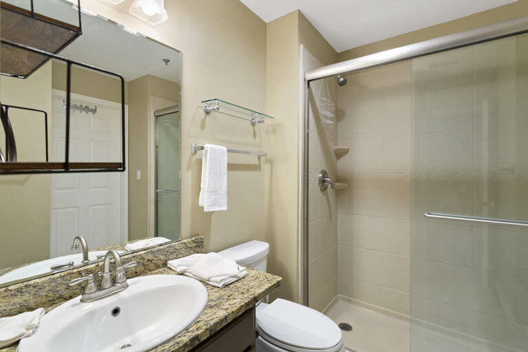 22-Windancer-406-Bathroom