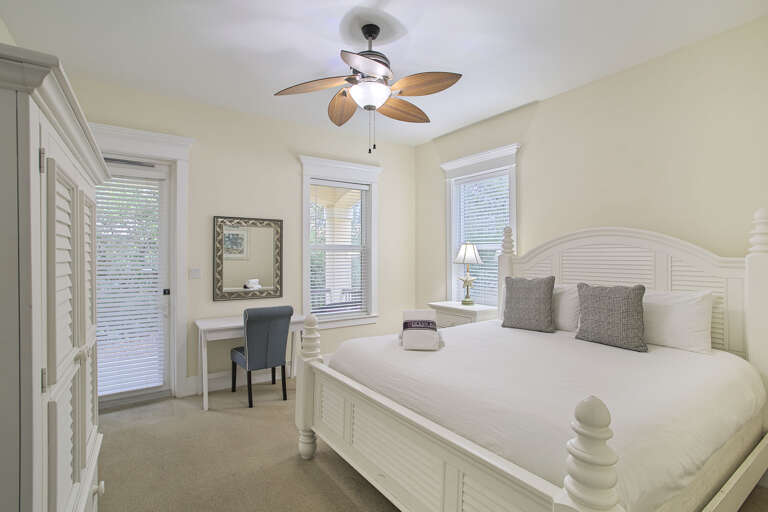 22-Island-Time-Guest-Bed