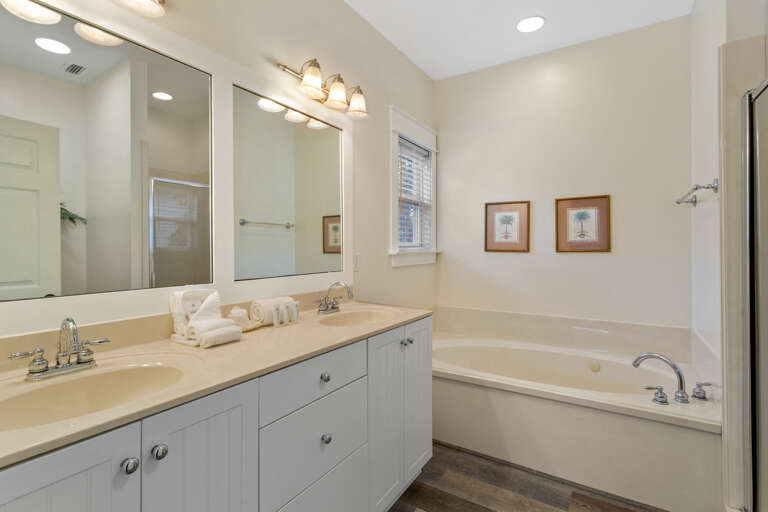 22-Lucky-Charm-Bathroom