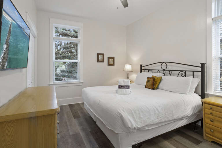 22-Lucky-Charm-Bedroom-2