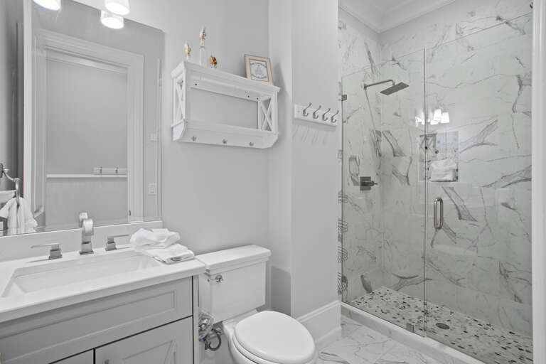 24-The-Lonestar-Sandcastle-Guest-Bathroom-3