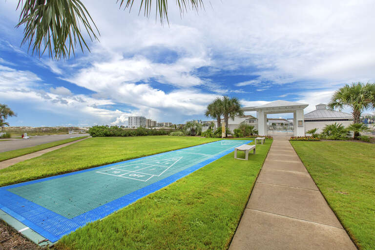 Destin Pointe Shuffleboard