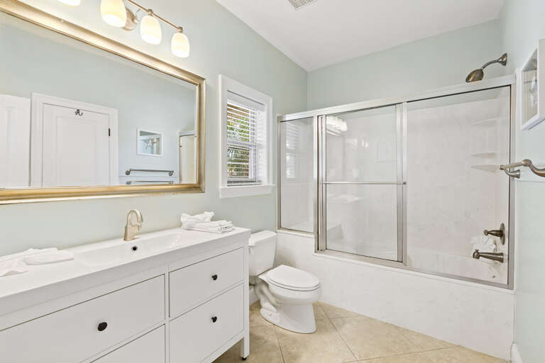 23-Breakaway-Bathroom-2 23-Breakaway-Bathroom-2
