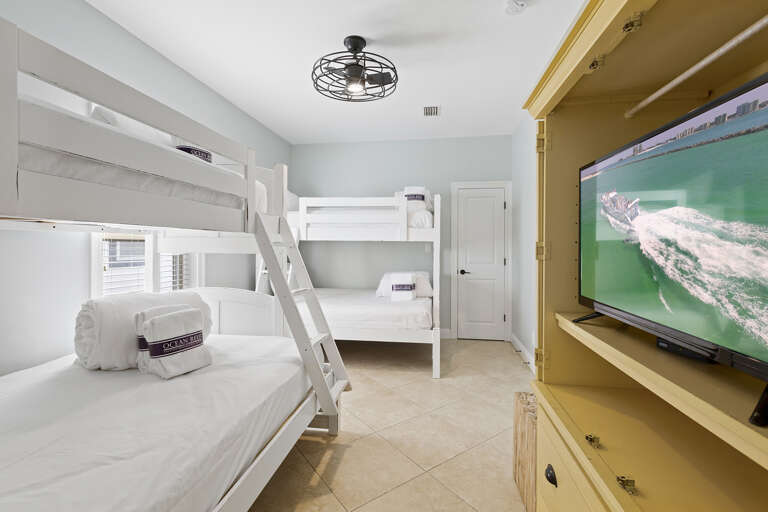 23-Breakaway-Bedroom-4 23-Breakaway-Bedroom-4