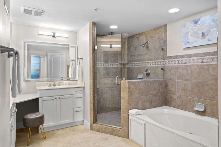 Majestic Sun 1203A Master Bathroom Alt