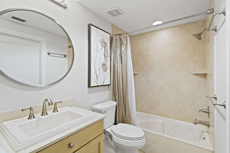 24-Majestic-Sun-Penthouse-1203B-Guest-Bathroom-2