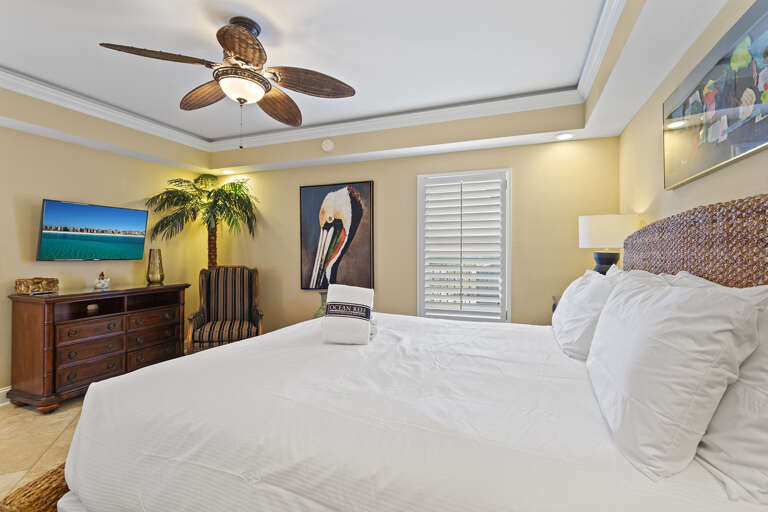 24-Majestic-Sun-Penthouse-1203B-Guest-Bedroom-Alt