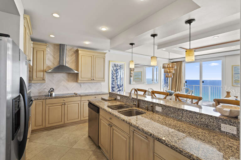 24-Majestic-Sun-Penthouse-1203B-Kitchen-Alt