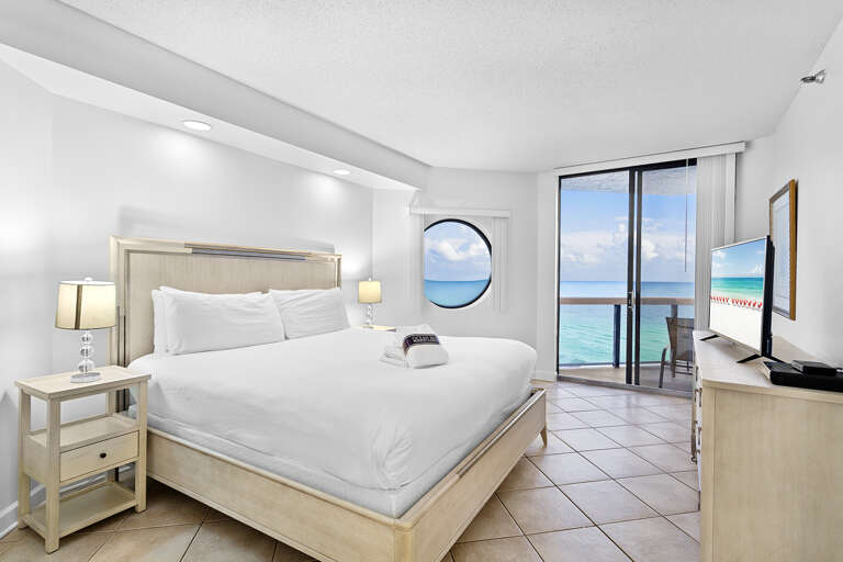 Surfside 1407 Master Bedroom