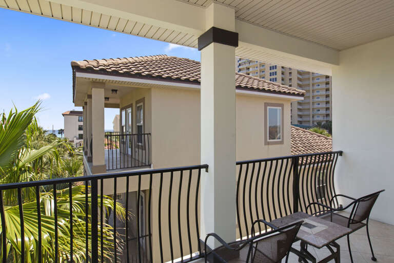 22-Linger-Longer-Upper-Balcony-Alt 22-Linger-Longer-Upper-Balcony-Alt