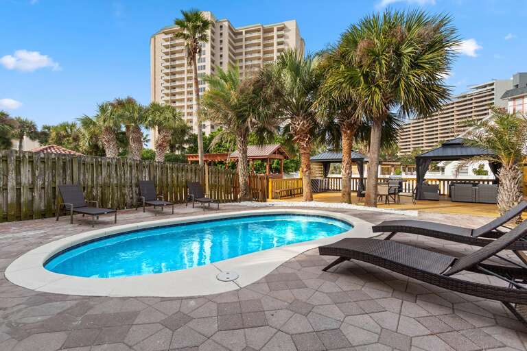 24-Linger-Longer-Pool 24-Linger-Longer-Pool