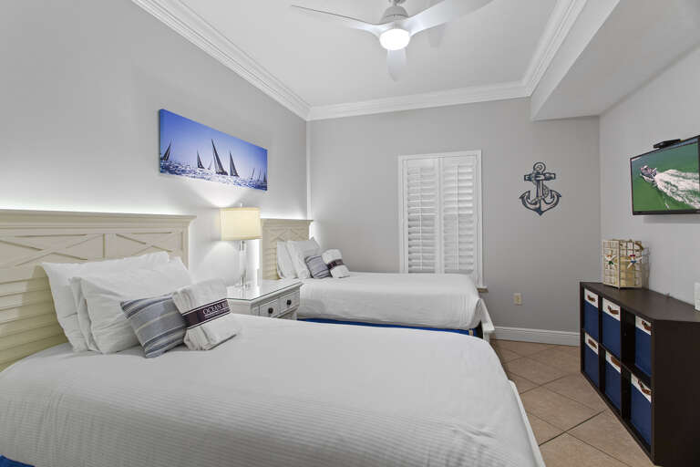 24-Ariel-Dunes-II-2101-Guest-Bedroom-2