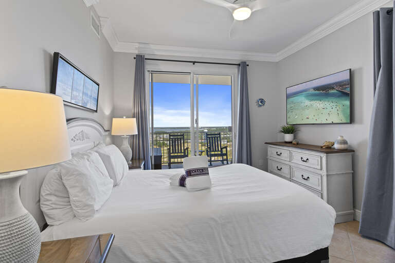 24-Ariel-Dunes-II-2101-Guest-Bedroom