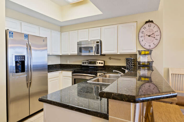 22-Ariel-Dunes-I-1808-Kitchen