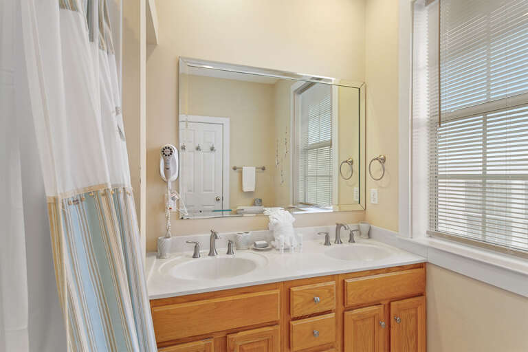 22-Beachy-Keen-Master-Bath 22-Beachy-Keen-Master-Bath