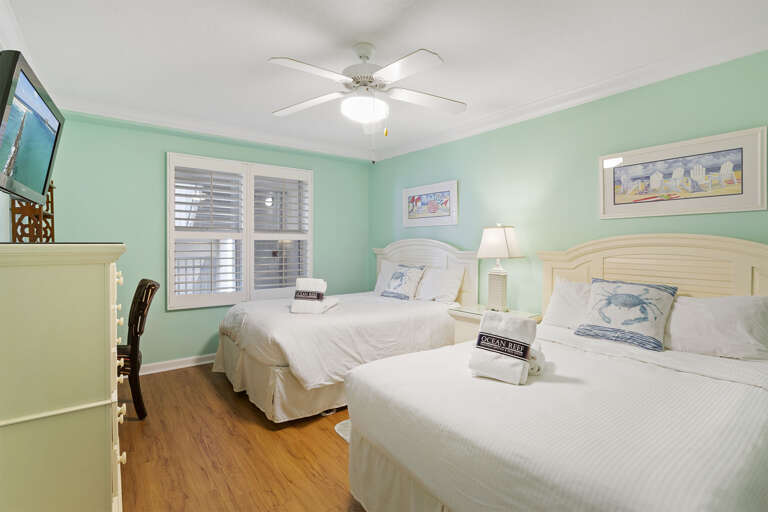 22-Amalfi-Coast-201A-Guest-Bed