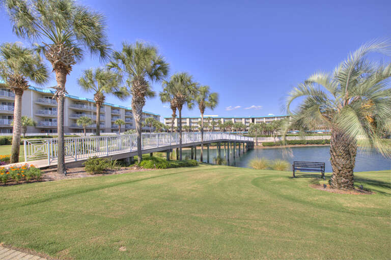 19-Amalfi-Coast-Lawn