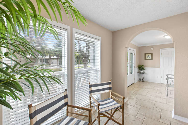 Always Summer Entryway