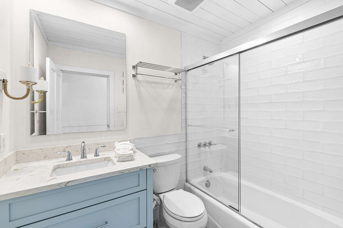 Snowdrift Guest Bathroom Snowdrift Guest Bathroom
