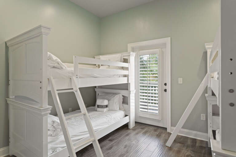 22-Beach-Basket-Bunk-Room-2