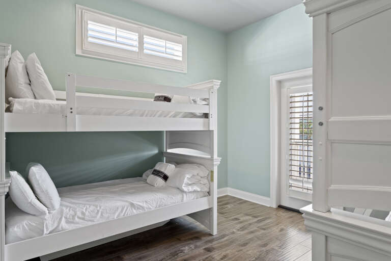 22-Beach-Basket-Bunk-Room
