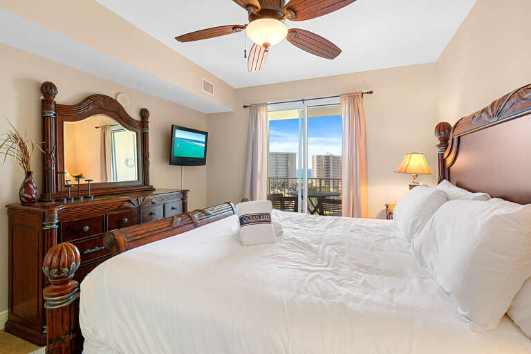 Ariel-Dunes-ii-802-Primary-Bedroom