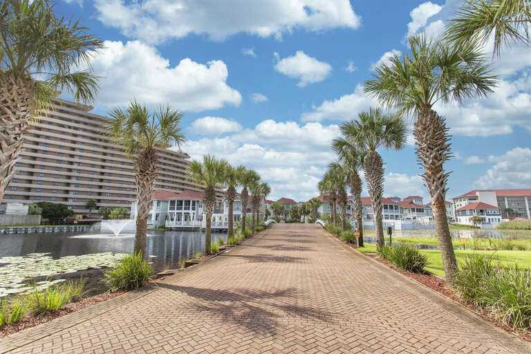 21-Shipwatch-Entrance