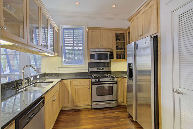 21-A-Beachy-Blast-Kitchen 21-A-Beachy-Blast-Kitchen
