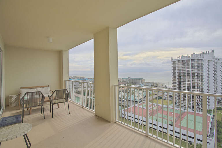 21-Ariel-Dunes-I-1302-Balcony