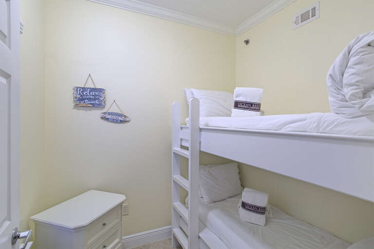 21-Ariel-Dunes-I-1302-Bunk-Nook