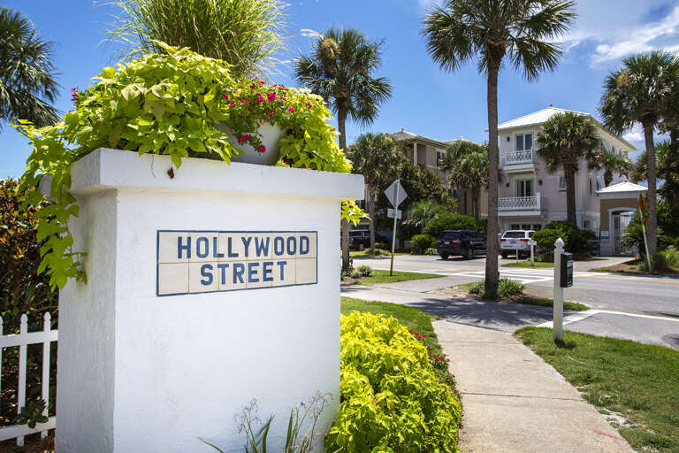 Frangista-Beach-Hollywood-Street Frangista-Beach-Hollywood-Street