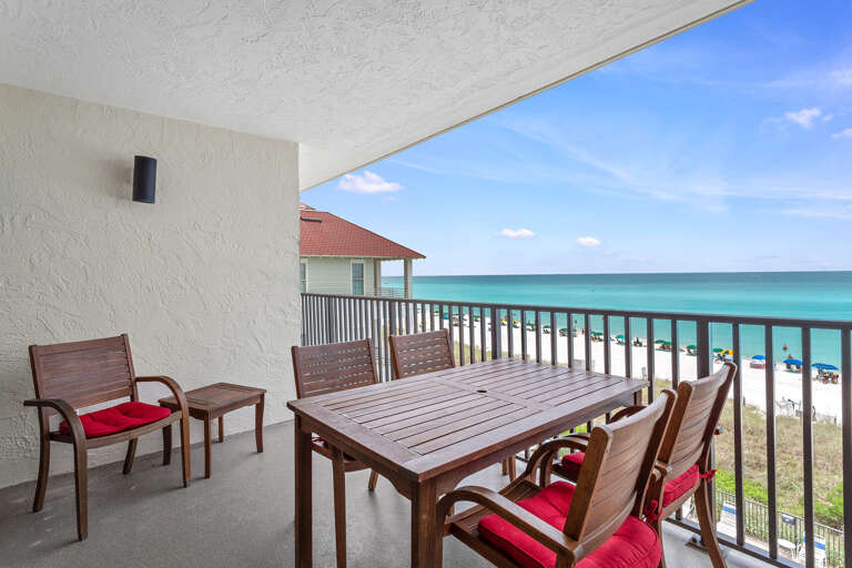 23-Huntington-by-the-Sea-402-Balcony-Alt