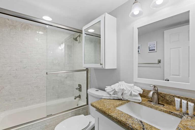 23-Huntington-by-the-Sea-402-Guest-Bathroom