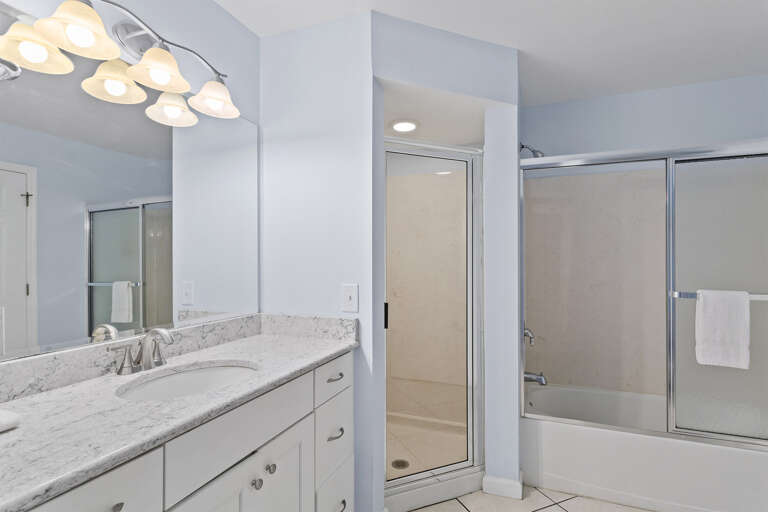 22-Amalfi-Coast-203A-Bathroom