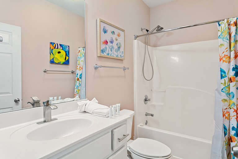 22-Edens-Estate-Bathroom-2