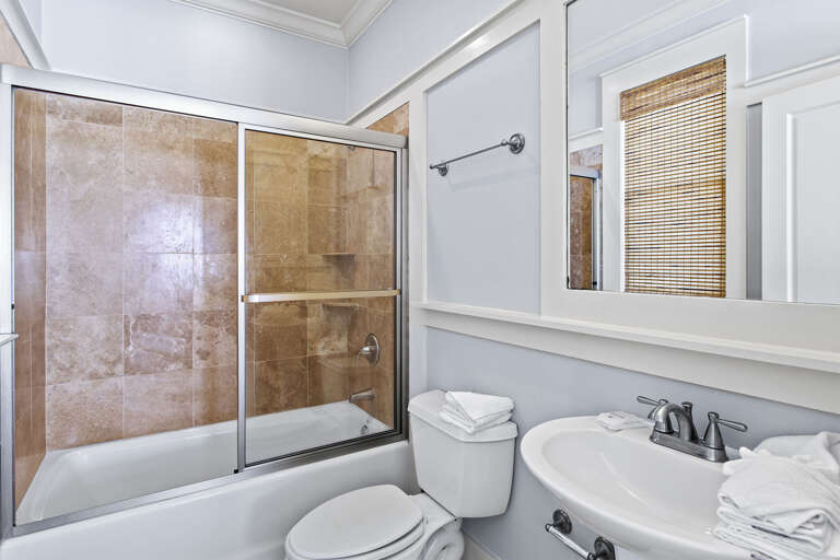 22-Seaduction-Bathroom-3 22-Seaduction-Bathroom-3