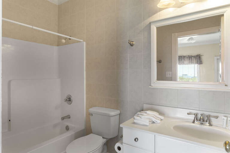 22-Sea-Spray-Bathroom 22-Sea-Spray-Bathroom