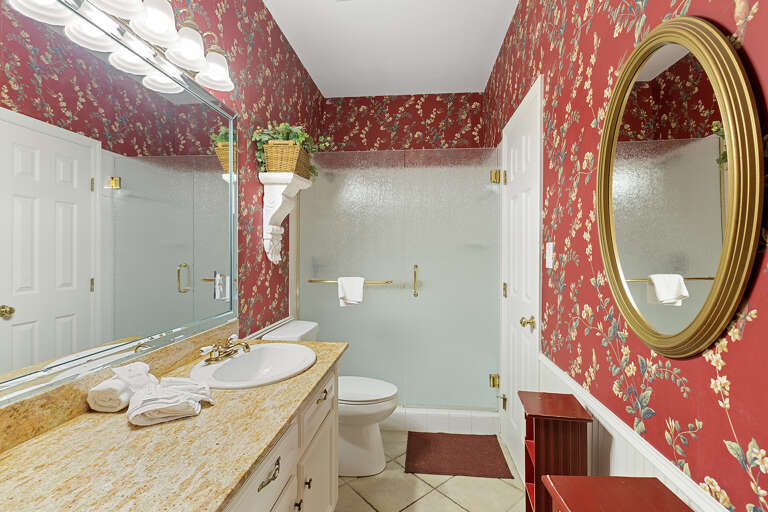 23-Chateau-Louise-Bathroom-3