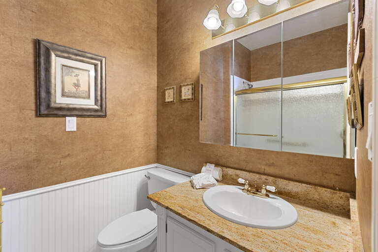 23-Chateau-Louise-Bathroom