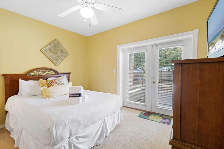 23-Chateau-Louise-Bedroom-3