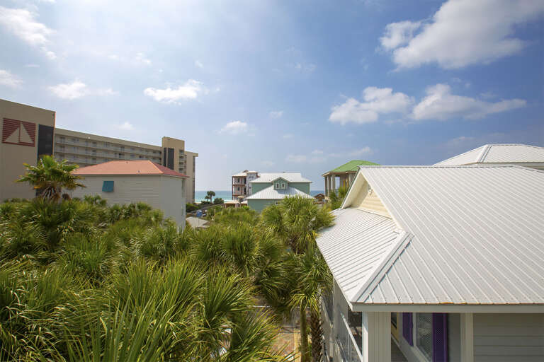 20-Wiki-In-The-Tiki-Balcony-View