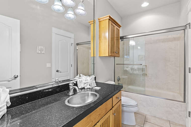 Wiki In The Tiki Guest Bathroom 3