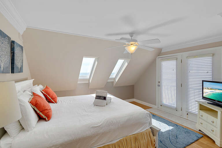 Beach House Guest Bedroom 3
