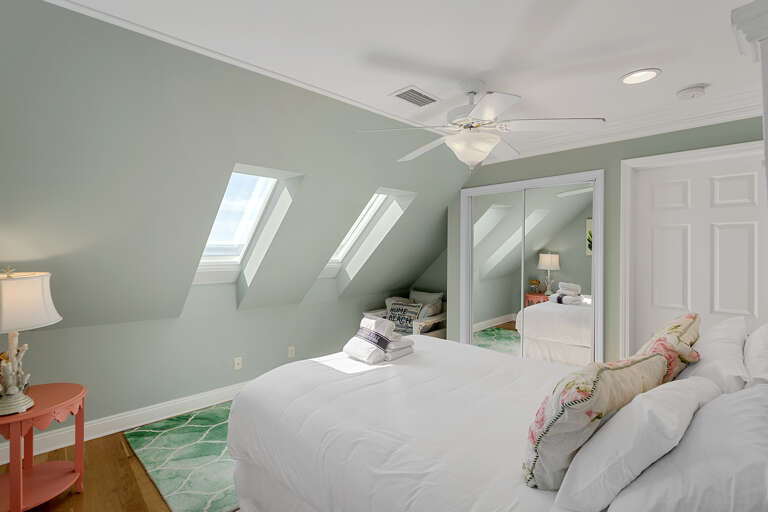 Beach House Guest Bedroom 4