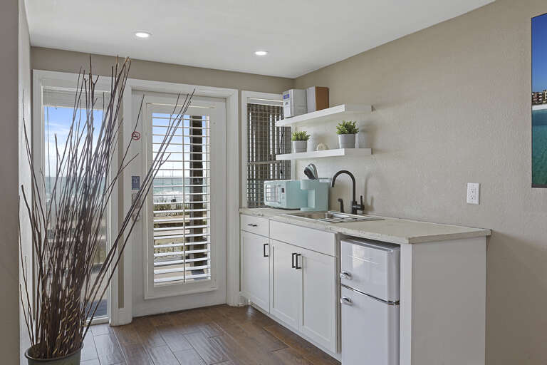 23-Costa-Del-Sol-B3-Kitchenette