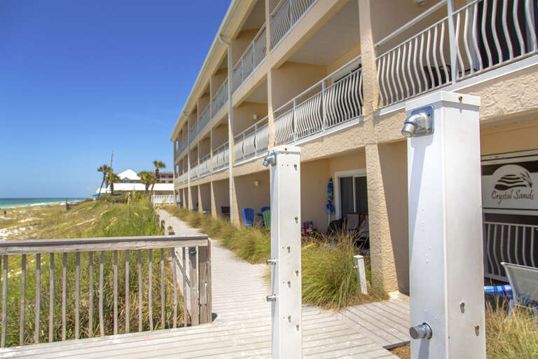 19-Crystal-Sands-A-Outdoor-Showers